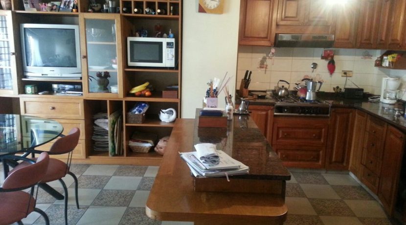 090ac12c-6ae3-4c49-b1eb-180fb3e9f3c2