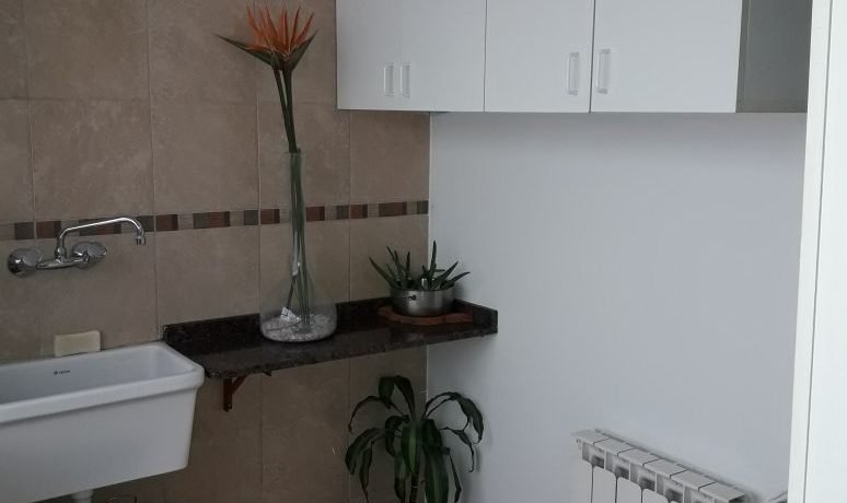 d08281da-25e2-4913-bb70-2ba268a8ae6f